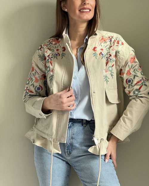 Chaqueta Corta Bordados
