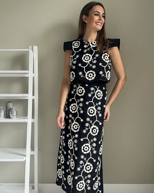 Conjunto Bordado Blanco y Negro